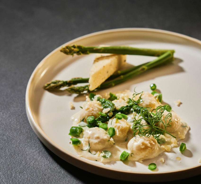 /ricette/gnocchi-di-patate-formadi-frant-e-asparagi